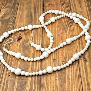 Wooden Beads. Garland. Trendy Decor. 88 inches long. NWT